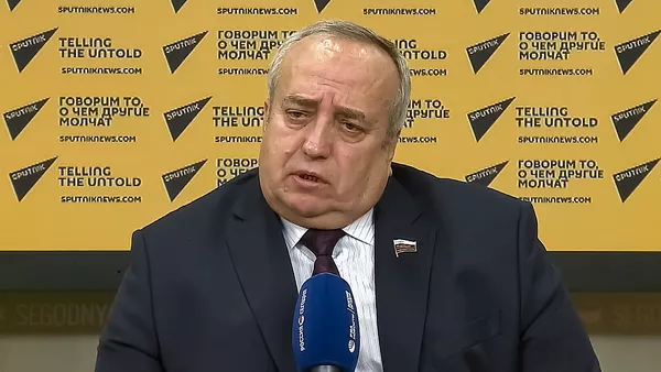 Член Комитета по обороне и безопасности Совета Федерации Федерального Собрания РФ Франц Клинцевич во время видеомоста Москва-Минск-Ереван-Таллинн - Sputnik Армения
