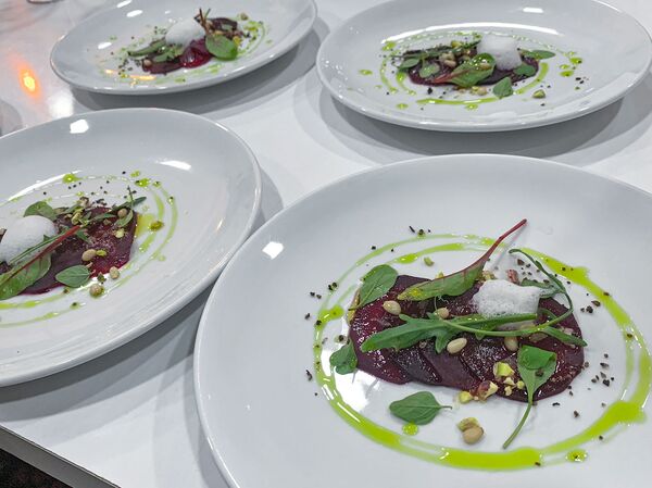 Мистер Черные перчатки: армянский шеф раскрыл секреты молекулярной кухни - Sputnik Армения