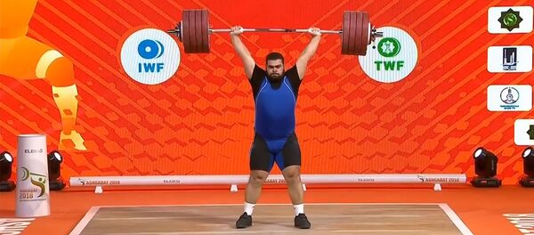 Гор Минасян на Чемпионате мира по тяжелой атлетике 2018 (10 ноября 2018). Ашхабад Гор Минасян на Чемпионате мира по тяжелой атлетике 2018 (10 ноября 2018). Ашхабад - Sputnik Արմենիա