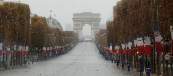 У Триумфальной арки в Париже перед началом мемориального мероприятия по случаю 100-летия окончания Первой мировой войны. У Триумфальной арки в Париже перед началом мемориального мероприятия по случаю 100-летия окончания Первой мировой войны. - Sputnik Արմենիա
