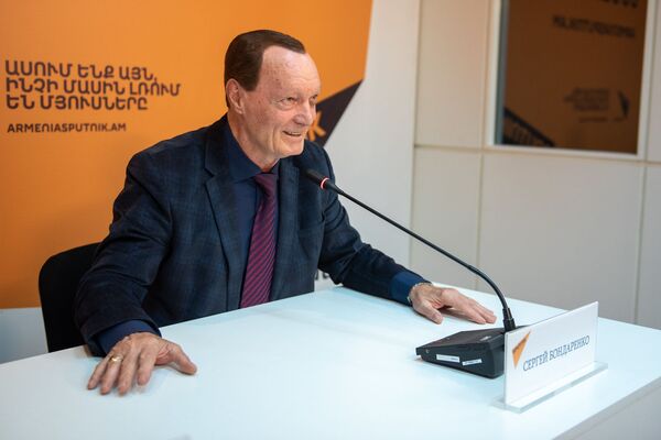 Арарату 73 - 45 лет: легендарный Никита Симонян знает, как повторить тот подвиг - Sputnik Армения