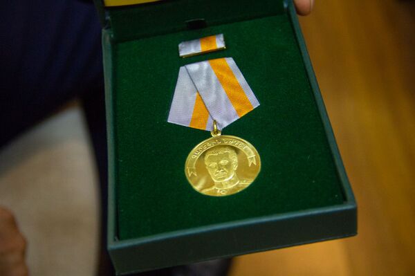 Денежные призы и медали: кто из армянских педагогов признан лучшим Денежные призы и медали: кто из армянских педагогов признан лучшим - Sputnik Армения