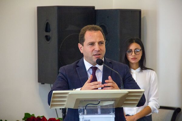 Դրամական պարգևներ և շքանշաններ. հայ մանկավարժներից ո՞վ ճանաչվեց լավագույնը - Sputnik Արմենիա