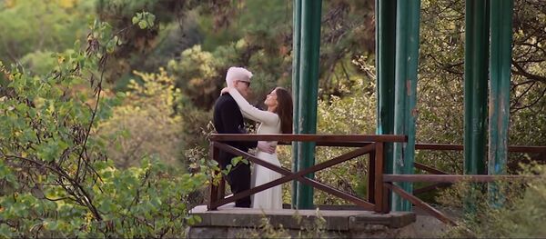 Кадр из клипа Bera Time Machine - Sputnik Армения