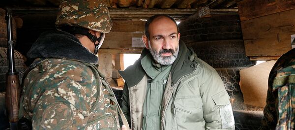 И.о. премьер-министра Никол Пашинян посетил боевую позицию одной из войсковой части (16 ноября 2018). Армения - Sputnik Արմենիա