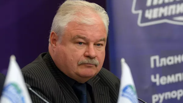 Хоккейный тренер Владимир Плющев на пресс-конференции проекта Планета чемпионов (17 апреля 2017). Москвa