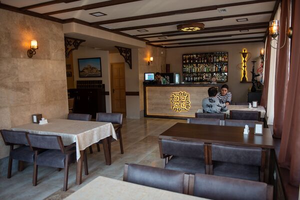 Бизнес по-восточному, или Как армянин из Сирии удивил жителей Гюмри Бизнес по-восточному, или Как армянин из Сирии удивил жителей Гюмри - Sputnik Армения