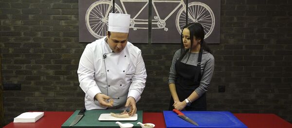 Հյուր շեֆ–խոհարարին. ինչպես պատրաստել «Գրիգորյանս» ուտեստ  - Sputnik Արմենիա