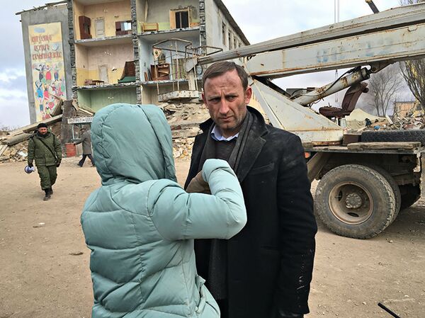 Актер Лерник Арутюнян на съемках фильма Спитак - Sputnik Армения