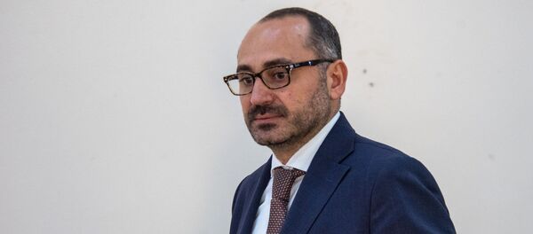 Директор еревaнского зоопарка Рубен Хачатрян на пресс-конференции (19 ноября 2018). Еревaн Директор еревaнского зоопарка Рубен Хачатрян на пресс-конференции (19 ноября 2018). Еревaн - Sputnik Արմենիա