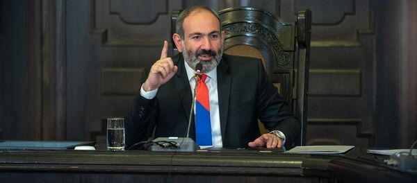 Пресс-конференция и.о. премьер-министра Армении Никола Пашиняна (20 ноября 2018). Еревaн Пресс-конференция и.о. премьер-министра Армении Никола Пашиняна (20 ноября 2018). Еревaн - Sputnik Արմենիա