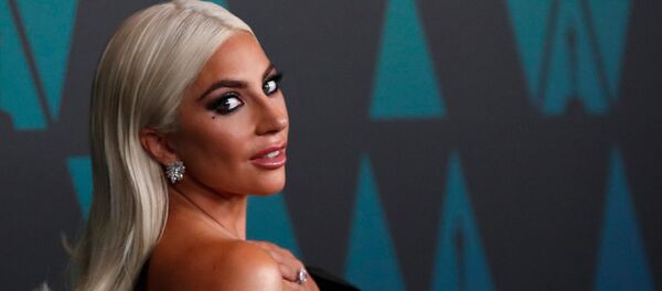 Певица Леди Гага прибывает на Governors Awards 2018 (18 ноября 2018). Голливуд Певица Леди Гага прибывает на Governors Awards 2018 (18 ноября 2018). Голливуд - Sputnik Արմենիա