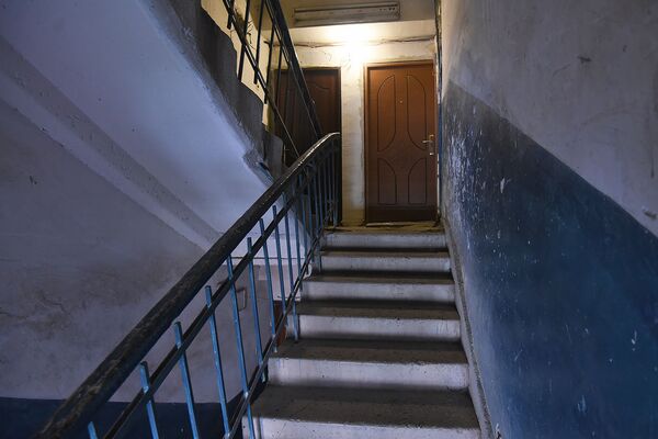 Хотел к семье: тетя погибшего в Шереметьево армянина рассказала, как он попал в Испанию Хотел к семье: тетя погибшего в Шереметьево армянина рассказала, как он попал в Испанию - Sputnik Армения