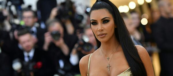 Ким Кардашьян на Met Gala 2018 в музее искусств Метрополитен (7 мая 2018). Нью-Йорк, США Ким Кардашьян на Met Gala 2018 в музее искусств Метрополитен (7 мая 2018). Нью-Йорк, США - Sputnik Армения