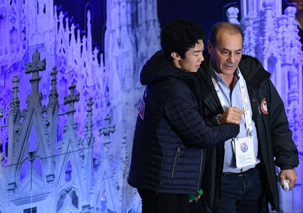 Ничего такого в этом нет: Рафаэль Арутюнян защитил Медведеву от нападок хейтеров Ничего такого в этом нет: Рафаэль Арутюнян защитил Медведеву от нападок хейтеров - Sputnik Армения