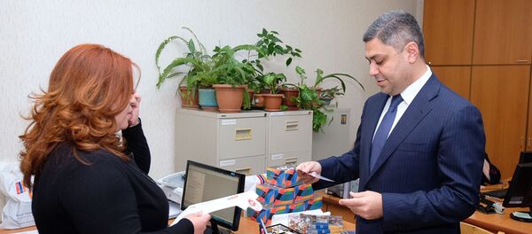 Глава СНБ Артур Ванецян посетил офис фонда Айастан (22 ноября 2018). Еревaн Глава СНБ Артур Ванецян посетил офис фонда Айастан (22 ноября 2018). Еревaн - Sputnik Արմենիա