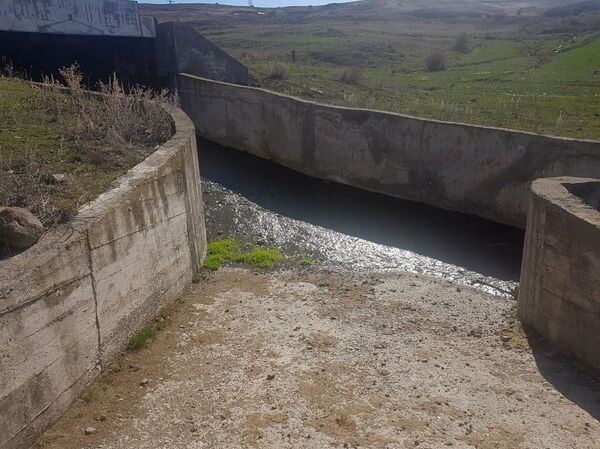 Унесенные водой миллиарды: в чьи карманы утекли деньги Севана - Sputnik Армения