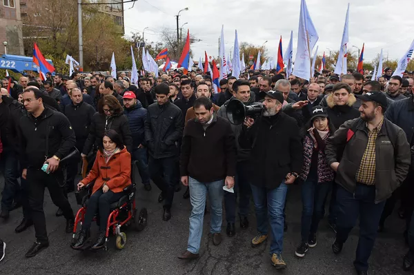 Субботнее шествие Никола Пашиняна (24 ноября 2018). Еревaн