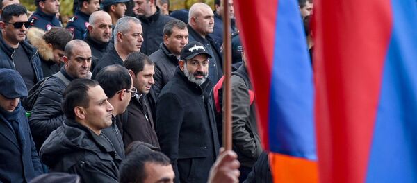 Субботнее шествие Никола Пашиняна (24 ноября 2018). Еревaн - Sputnik Армения