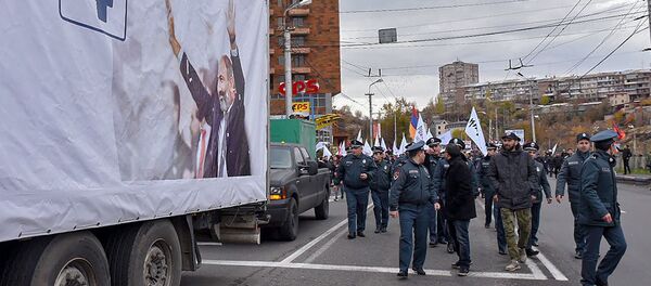Субботнее шествие Никола Пашиняна (24 ноября 2018). Еревaн - Sputnik Армения