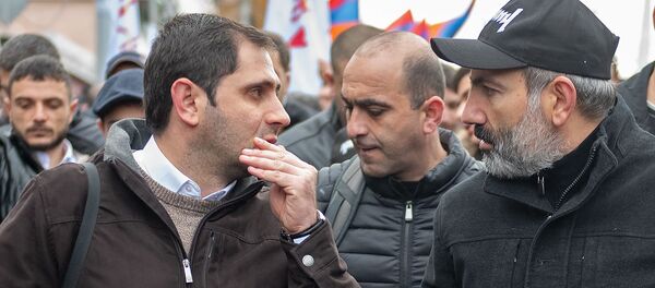 Субботнее шествие Никола Пашиняна (24 ноября 2018). Еревaн - Sputnik Армения