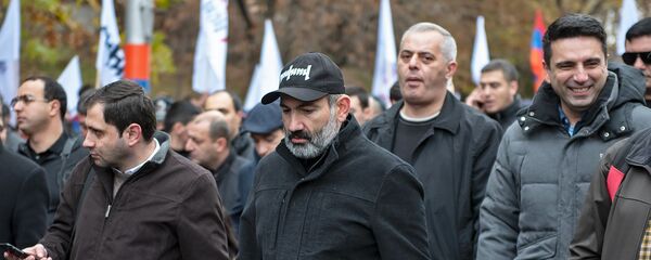 Субботнее шествие Никола Пашиняна (24 ноября 2018). Еревaн - Sputnik Армения