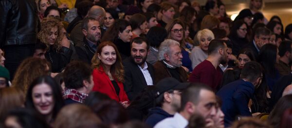 Постановка Грача Кешишьяна Ничто не останется по пьесе Джона Осборна Оглянись во гневе Постановка Грача Кешишьяна Ничто не останется по пьесе Джона Осборна Оглянись во гневе - Sputnik Արմենիա