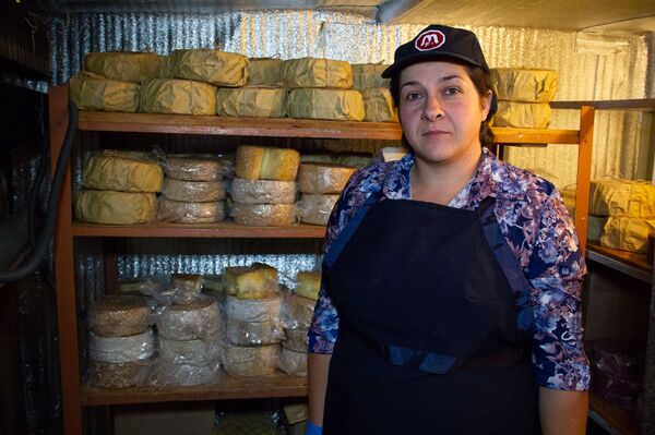 Արմեզան դարձած պարմեզանը, կամ Միքայելյանների ստեղծած  «ոգելից պանիրների արքայությունը» - Sputnik Արմենիա