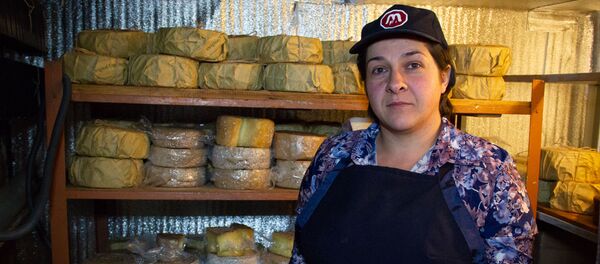 Cыродел Маринэ Микаэлян Cыродел Маринэ Микаэлян - Sputnik Армения