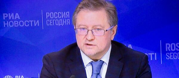 Владимир Лепехин во время видеомоста Москвa-Еревaн - Sputnik Армения