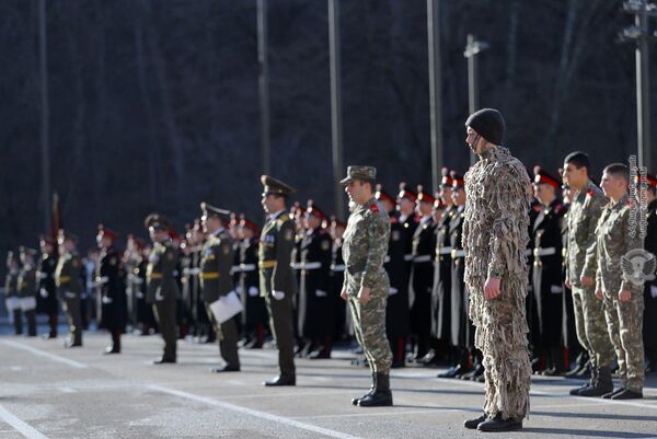 Ազգային հերոսի ծննդյան 61 ամյակը նշել են նրա անունը կրող ռազմամարզական վարժարանում - Sputnik Արմենիա