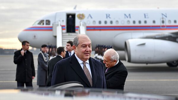 Президент Армении Армен Саркисян прибыл в Германию с официальным визитом (27 ноября 2018). Берлин  - Sputnik Армения