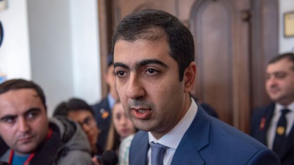 Адвокат Арам Орбелян ответил на вопросы журналистов в Апелляционном суде Армении (28 ноября 2018). Еревaн - Sputnik Армения