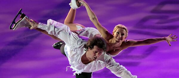 Оксана Казакова и Артур Дмитриев Оксана Казакова и Артур Дмитриев - Sputnik Արմենիա