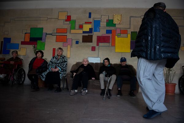 Привет, я псих!: как живут и о чем мечтают в Армении не такие, как все Привет, я псих!: как живут и о чем мечтают в Армении не такие, как все - Sputnik Армения