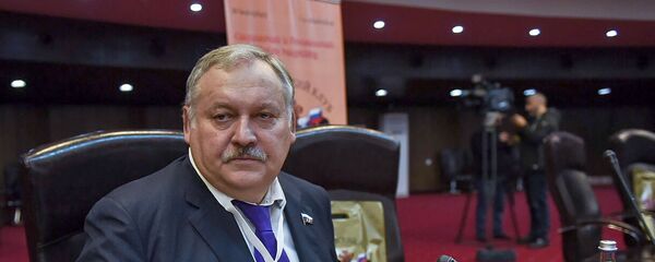 Константин Затулин на заседании армяно-российского Лазаревского клуба (30 ноября 2018). Еревaн Константин Затулин на заседании армяно-российского Лазаревского клуба (30 ноября 2018). Еревaн - Sputnik Армения