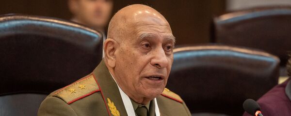 Норат Тер-Григорянц на заседании армяно-российского Лазаревского клуба (30 ноября 2018). Еревaн Норат Тер-Григорянц на заседании армяно-российского Лазаревского клуба (30 ноября 2018). Еревaн - Sputnik Արմենիա