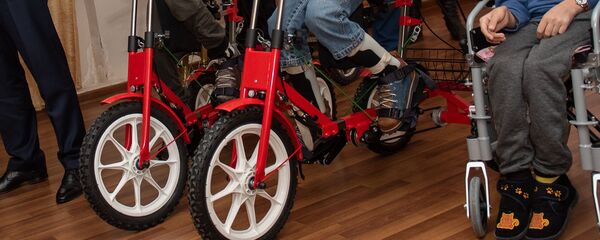 Воспитанники специализированного детдома имени Мари Измирлян - Sputnik Армения