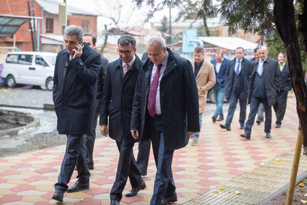 Я мечтаю ходить: ребята из ереванского детдома не теряют веры в чудеса - Sputnik Армения