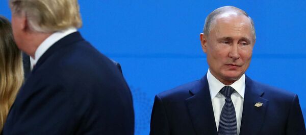 Президенты России и США Владимир Путин и Дональд Трамп на церемонии фотографирования перед саммитом G20 (30 ноября 2018). Буэнос-Айрес - Sputnik Армения