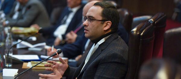 Виктор Согомонян на заседании армяно-российского Лазаревского клуба (1 декабря 2018). Еревaн - Sputnik Армения