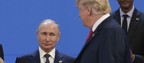 Президенты России и США Владимир Путин и Дональд Трамп на церемонии фотографирования перед саммитом G20 (30 ноября 2018). Буэнос-Айрес Президенты России и США Владимир Путин и Дональд Трамп на церемонии фотографирования перед саммитом G20 (30 ноября 2018). Буэнос-Айрес - Sputnik Армения
