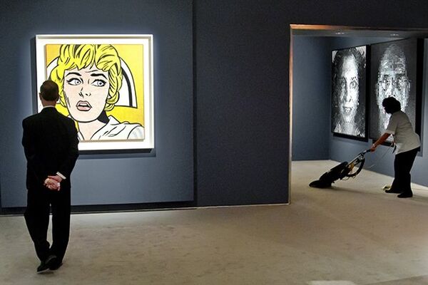 «Медсестра» Роя Лихтенштейна «Медсестра» Роя Лихтенштейна - Sputnik Армения