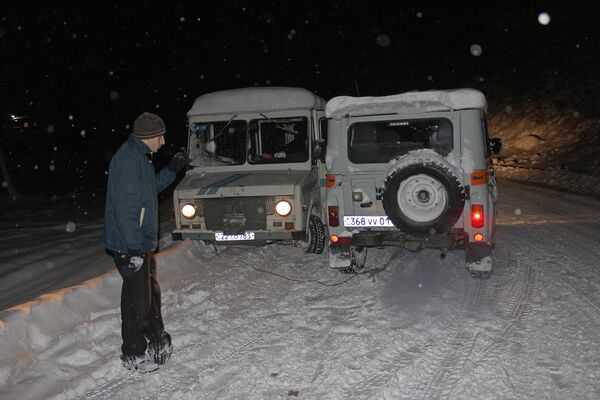 Машины в снежном плену Машины в снежном плену - Sputnik Армения