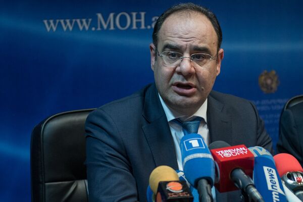 Замминистра здравоохранения Армении Ваган Погосян - Sputnik Արմենիա