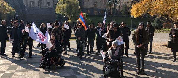 Երևանում տեղի է ունեցել երթ հաշմանդամություն ունեցող մարդկանց միջազգային օրվա առթիվ - Sputnik Արմենիա