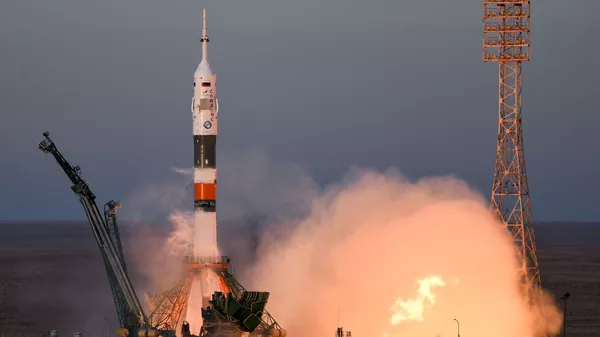 Старт ракеты-носителя Союз-ФГ с пилотируемым кораблем Союз МС-11 со стартового стола первой Гагаринской стартовой площадки космодрома Байконур - Sputnik Армения