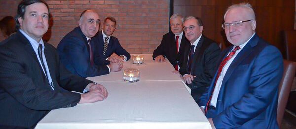 Встреча глав МИД Армении и Азербайджана при посредничестве сопредседателей Минской группы ОБСЕ (5 декабря 2018). Милан - Sputnik Армения