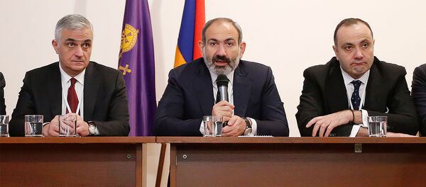 И.о. премьер-министра Никол Пашинян встретился с армянской общиной Ленинградской области (6 декабря 2018). Санкт-Петербург - Sputnik Армения