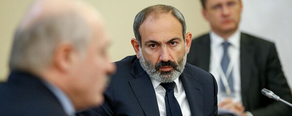 И.о. премьер-министра Никол Пашинян на заседании Высшего Евразийского экономического совета (6 декабря 2018). Санкт-Петербург И.о. премьер-министра Никол Пашинян на заседании Высшего Евразийского экономического совета (6 декабря 2018). Санкт-Петербург - Sputnik Արմենիա